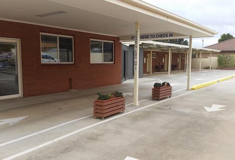 מוטל Ararat Southern Cross Motor Inn