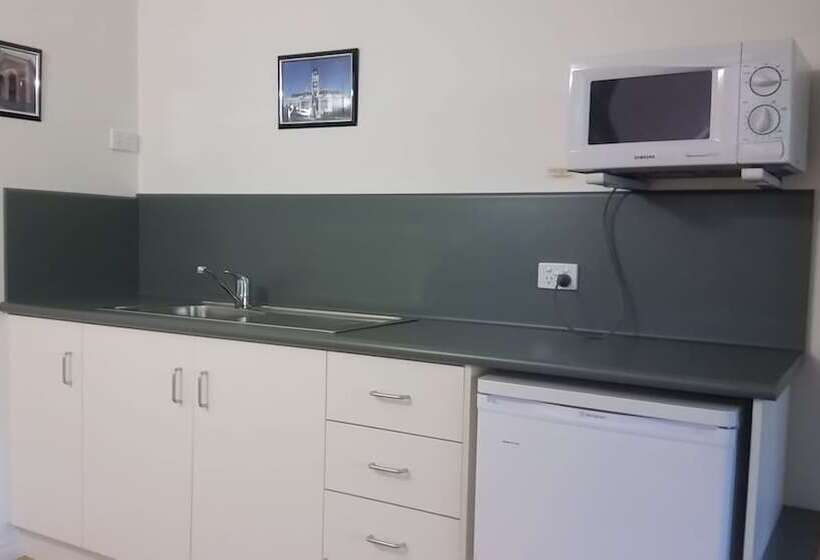 מוטל Ararat Southern Cross Motor Inn