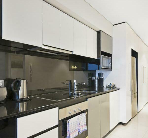 Astra Apartments Perth   Zenith