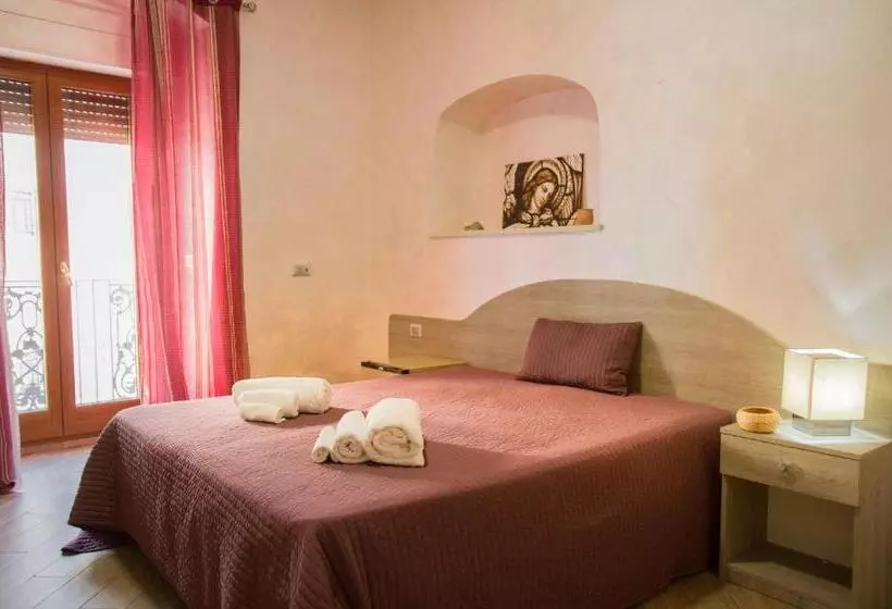 Aamiaismajoitus (B&B) Rooms Gli Arcangeli   Affitti Brevi Italia