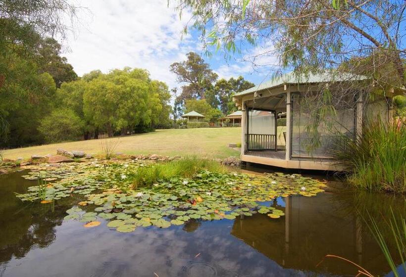 مبيت وإفطار Pinda Lodge