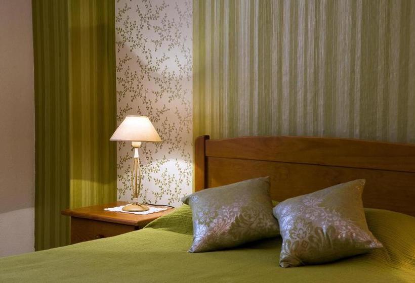 Hospedaria Moiras Encantadas