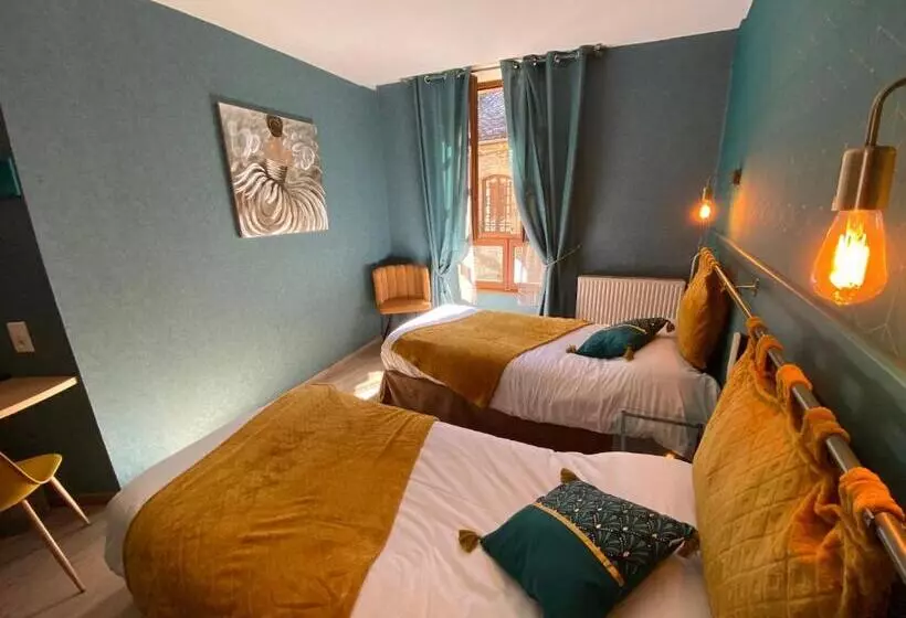 Hotelli Auberge Saint Fleuret