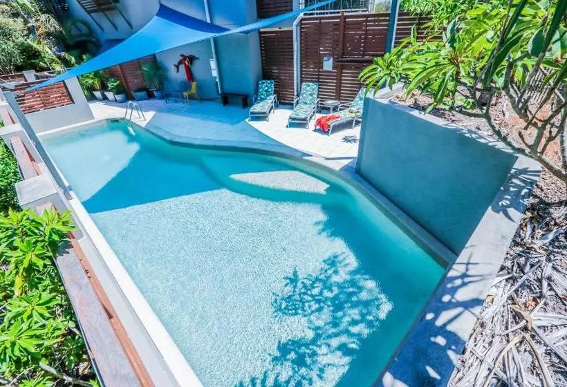 Loka Santi 10   Beachfront Unit
