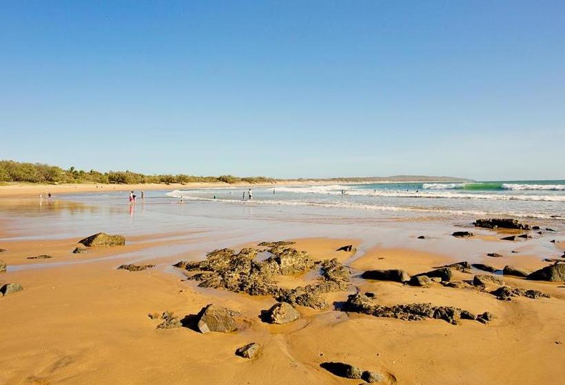 Loka Santi 10 Beachfront Unit