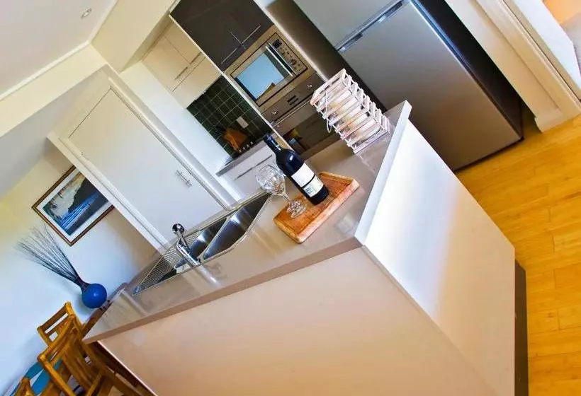 Loka Santi 10   Beachfront Unit
