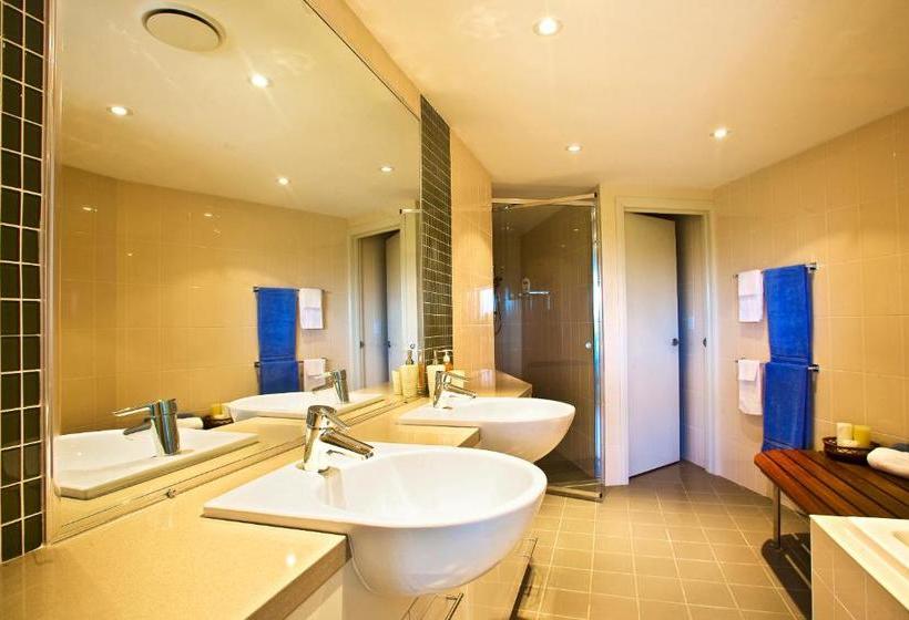 Loka Santi 10 Beachfront Unit