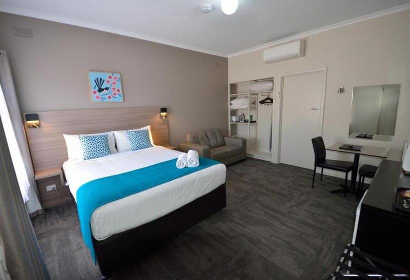 מוטל 105 On The Park