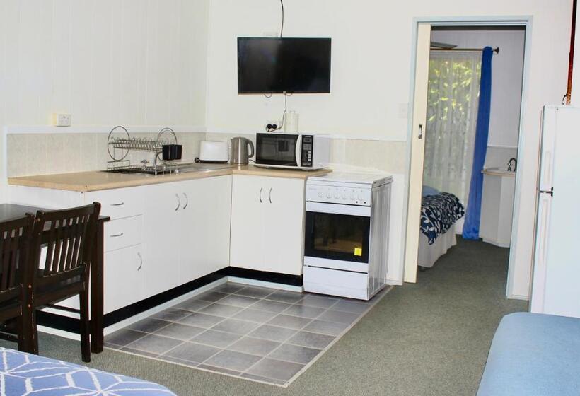 Мотель Matildas End Holiday Units