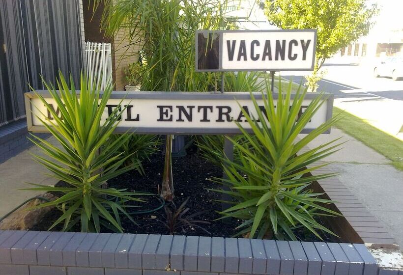 فندق على الطريق Warrina Motor Inn Wodonga Cbd