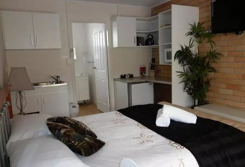 Oceana Holiday Units