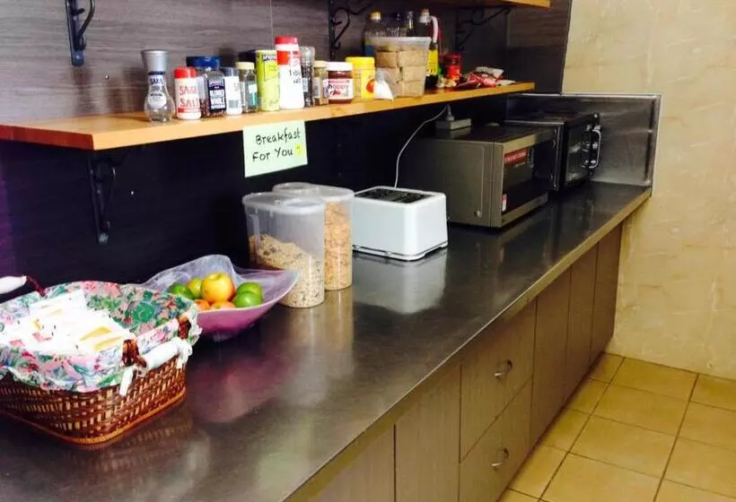 ペンション Pure Land Guest House