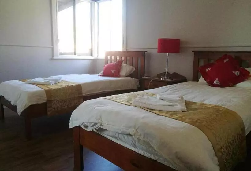 ペンション Pure Land Guest House