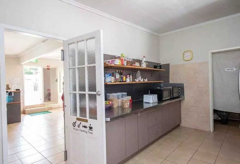 ペンション Pure Land Guest House