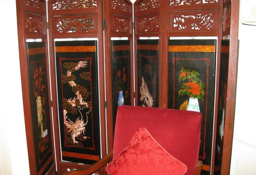 پانسیون Three Chimneys Bed And Breakfast Boutique Guest House