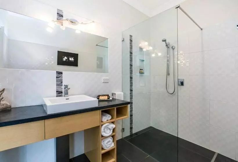 Seascape Accommodation