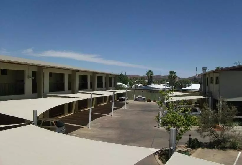 Spinifex Motel And Serviced Apartments