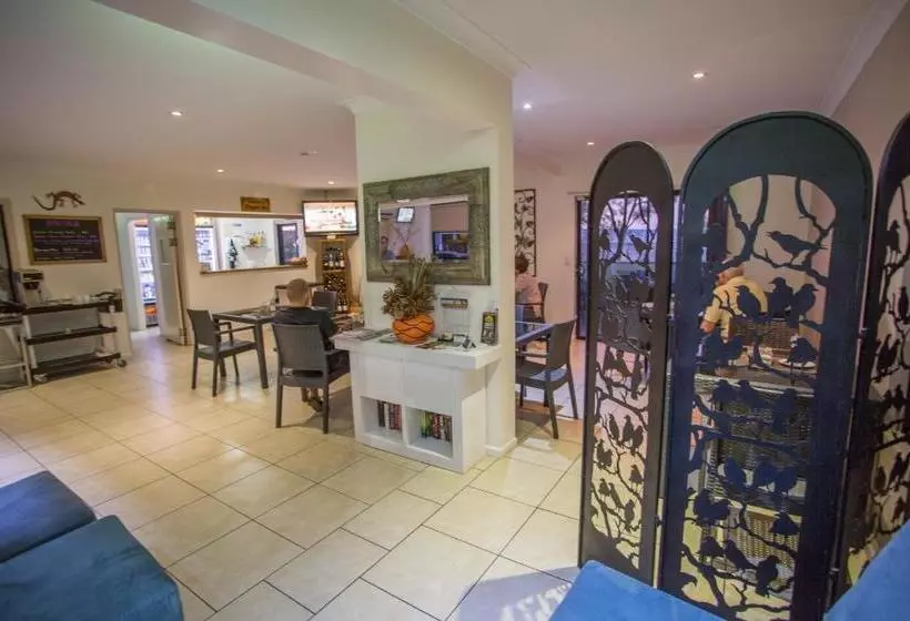 Spinifex Motel And Serviced Apartments