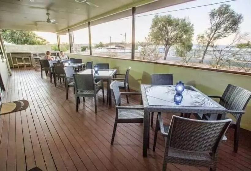 Spinifex Motel And Serviced Apartments