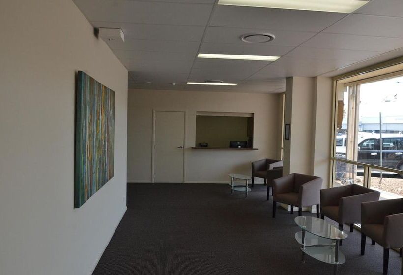 The Australian Hotel Motel