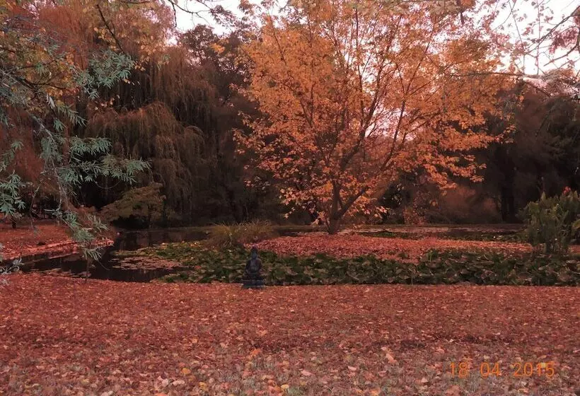 Alpine Riverside Cottages