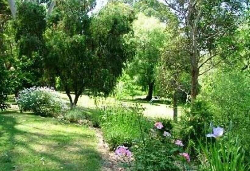 Alpine Riverside Cottages