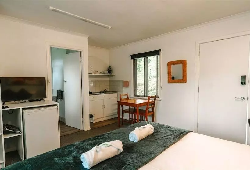 Alpine Riverside Cottages