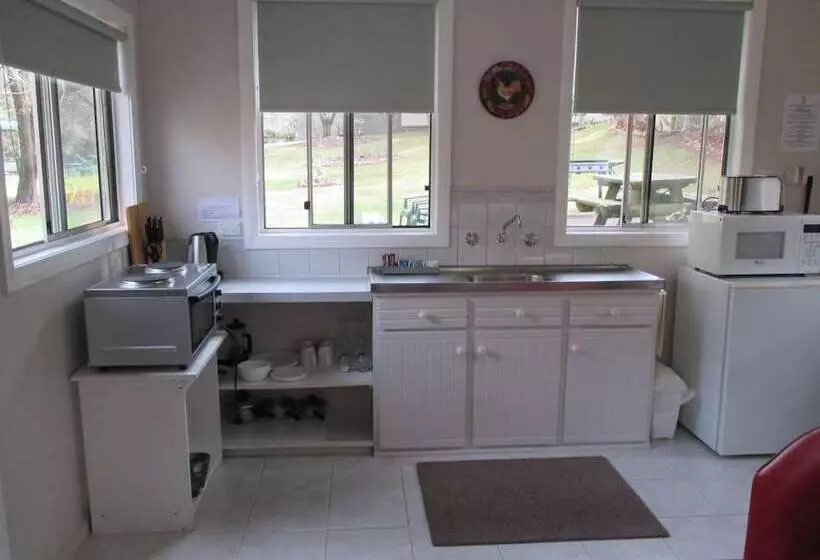 Alpine Riverside Cottages