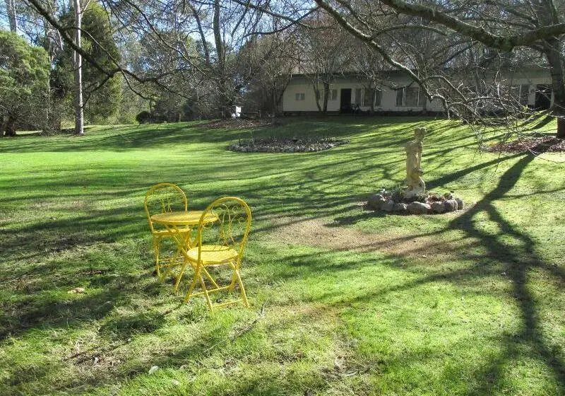 Alpine Riverside Cottages