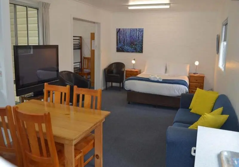 Alpine Riverside Cottages