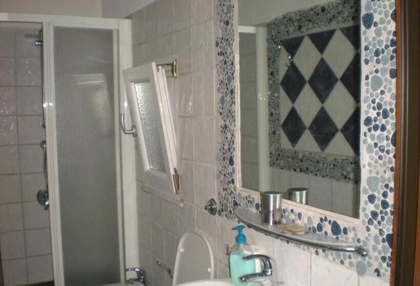 تختخواب و صبحانه Villa Pina