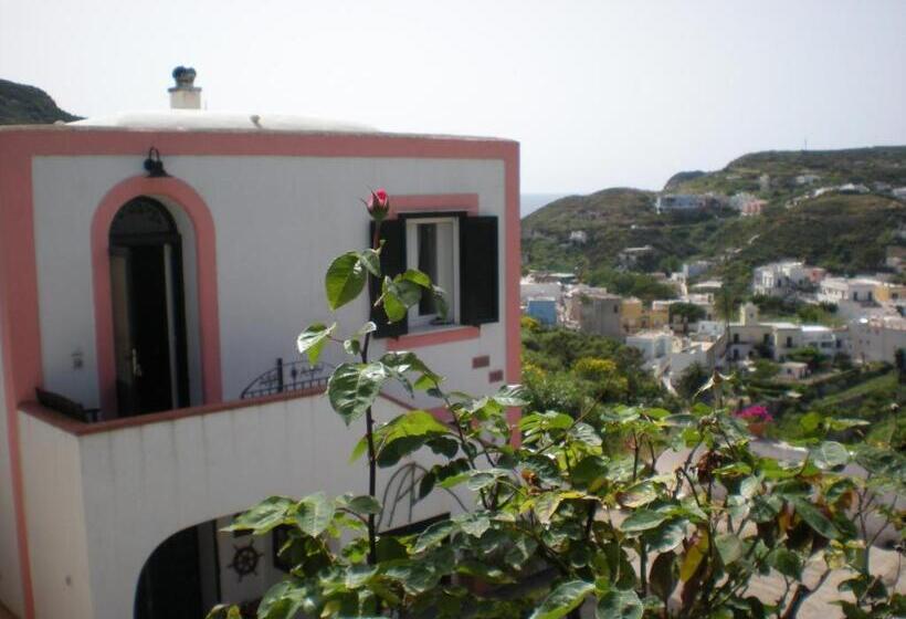 تختخواب و صبحانه Villa Pina