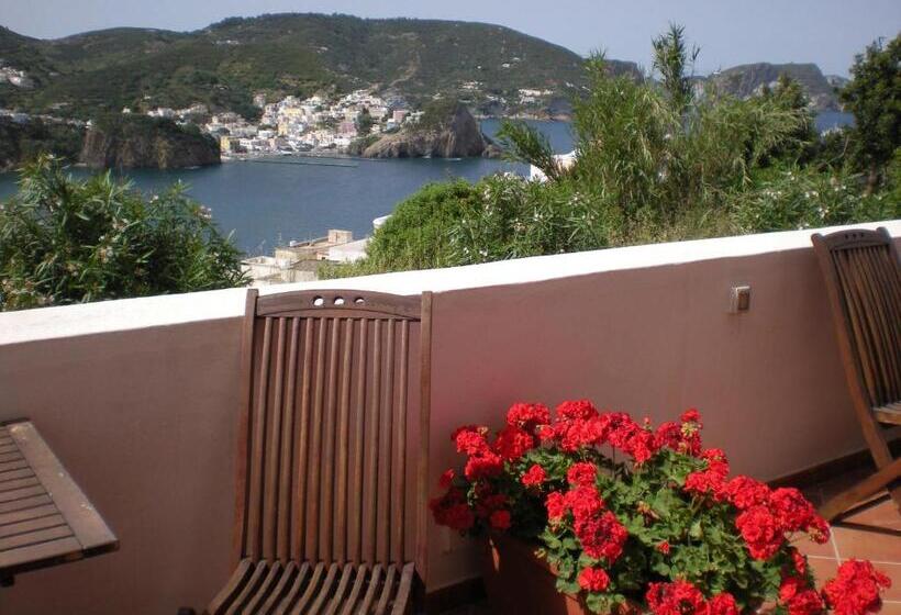 تختخواب و صبحانه Villa Pina