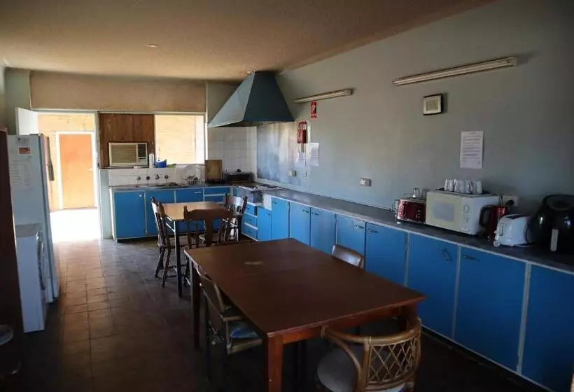 Capri Motel