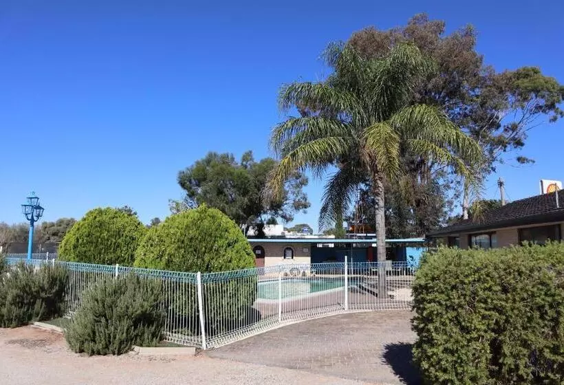 Capri Motel