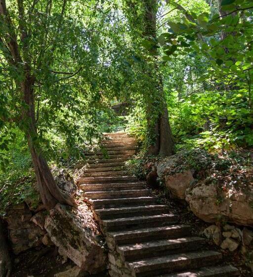 בית מלון כפרי Adis Holiday Inn