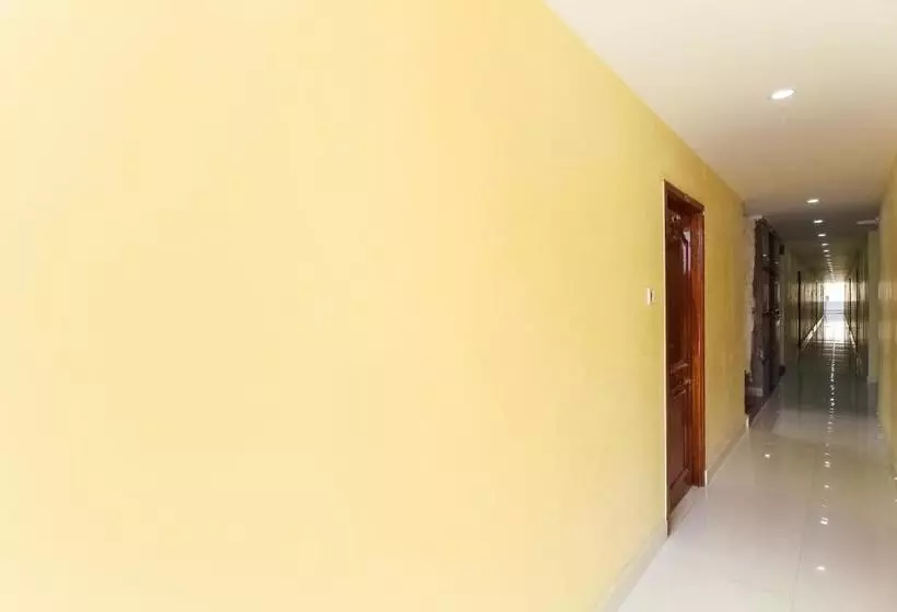 ホテル Capital O 67796 Sree Guru Lakshmi Residency