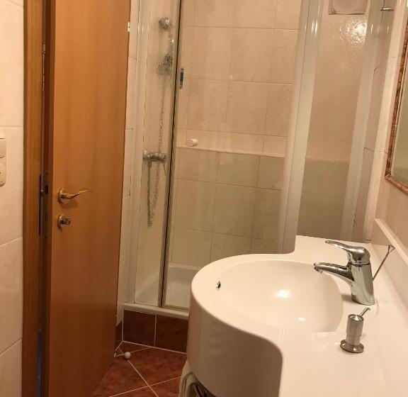 ホテル Pension Wagnermigl