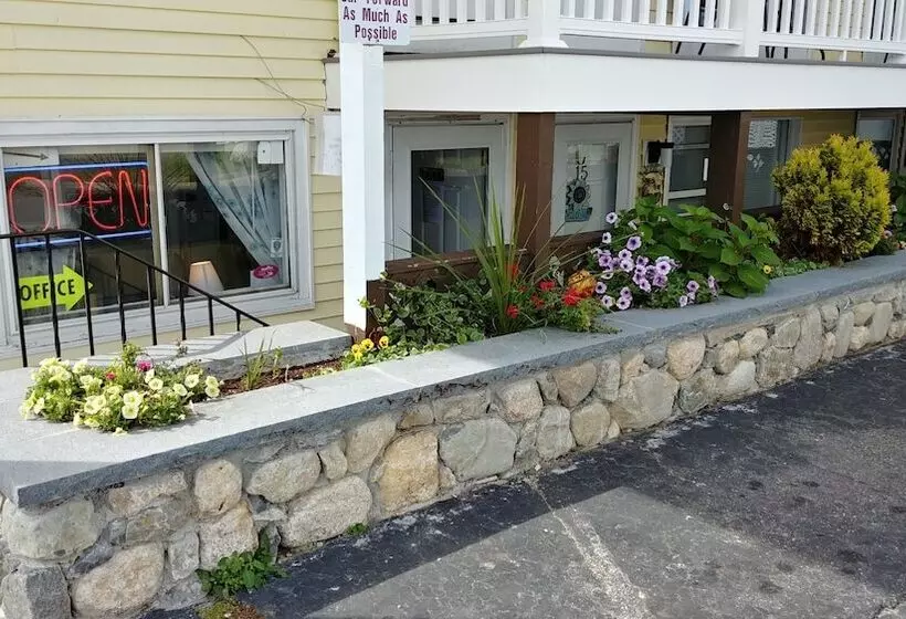 Motelli Breakers By The Sea