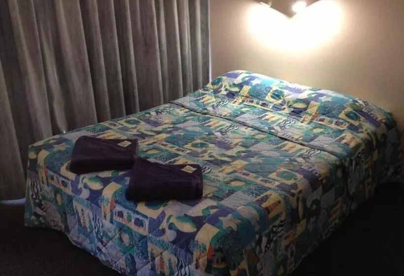 Ocean View Motel Bowen