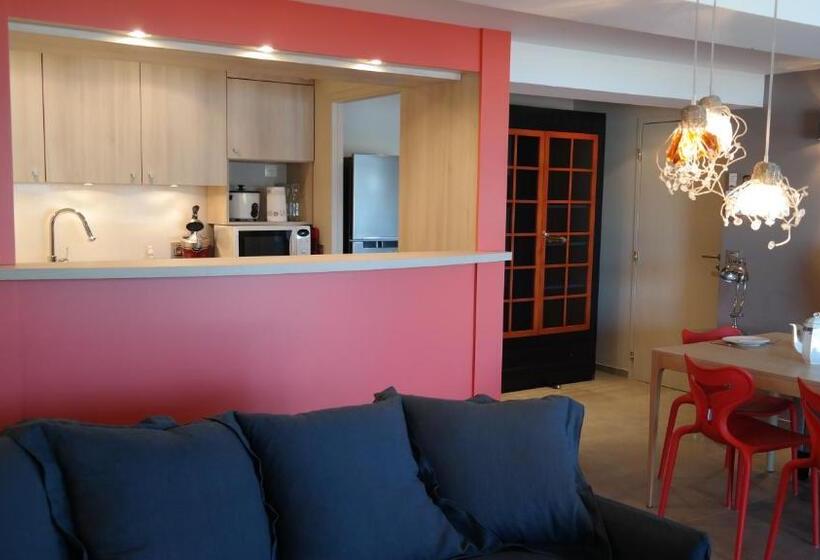 펜션 Le Clos Du Lac   Location De Chambres