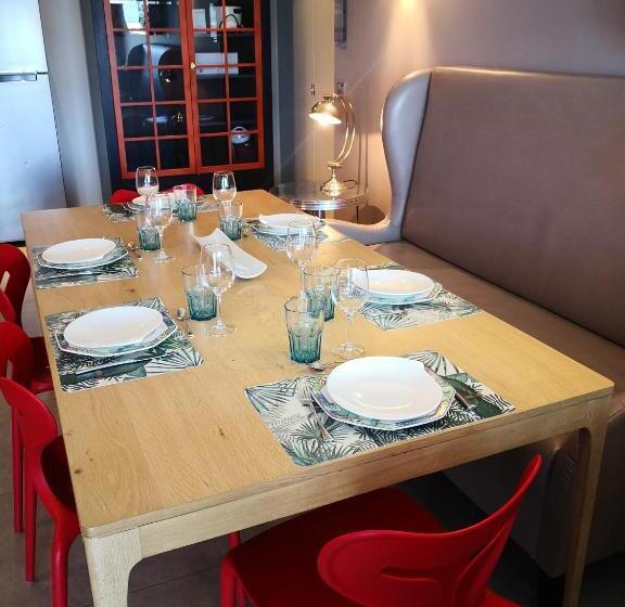 펜션 Le Clos Du Lac   Location De Chambres