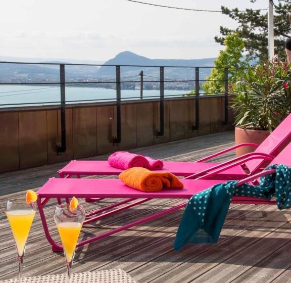 펜션 Le Clos Du Lac   Location De Chambres