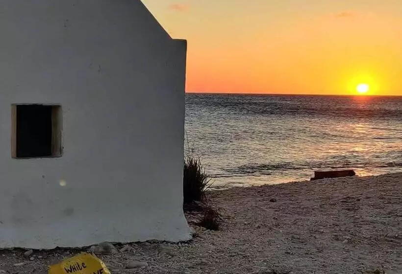 تختخواب و صبحانه Casa Mantana Bonaire