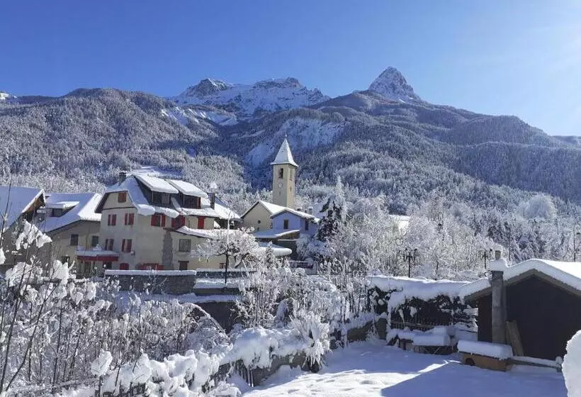 ホテル Auberge Du Bachelard