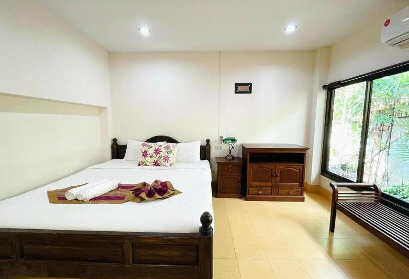 בית מלון כפרי Meewaya