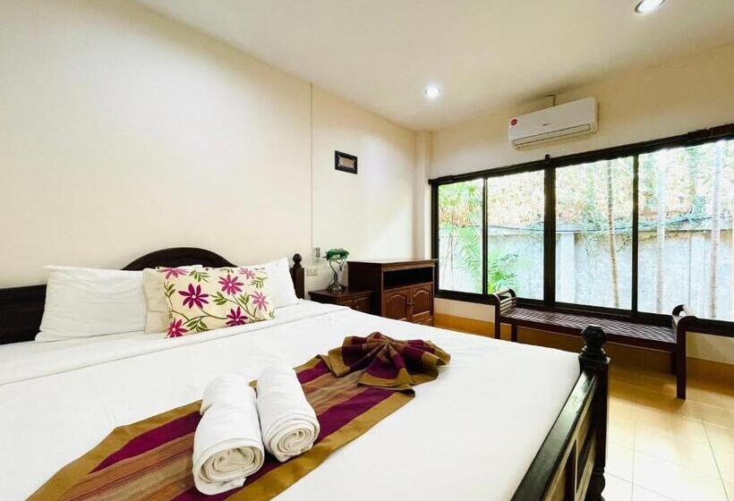 בית מלון כפרי Meewaya