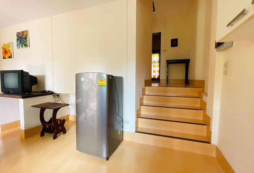 בית מלון כפרי Meewaya