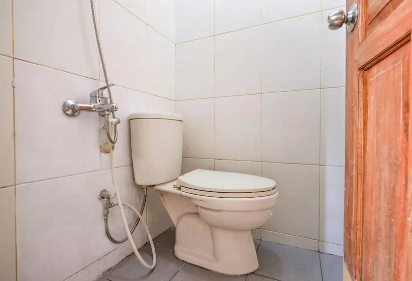 هتل Oyo 2737 D Kost