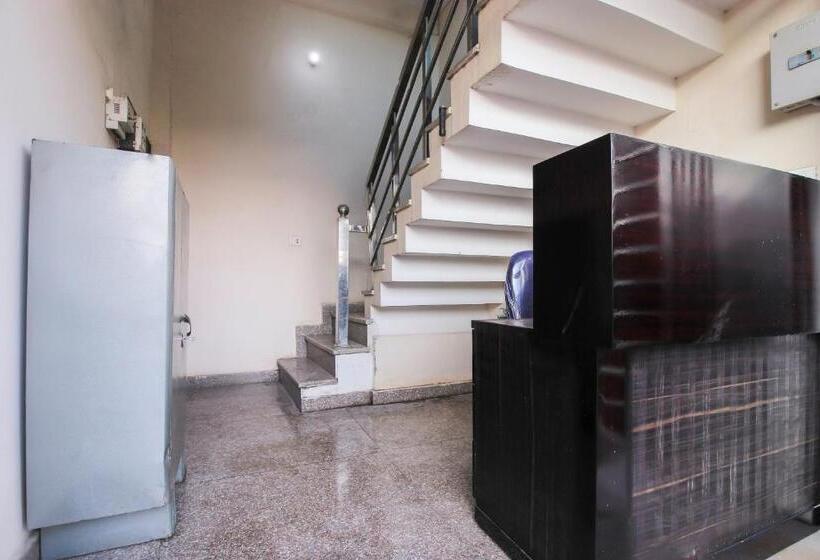 Hotel Spot On Yuvraj Guest House